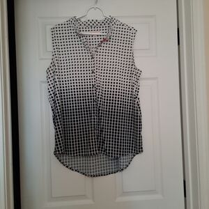 Glamour Black and White Sleeveless Blouse